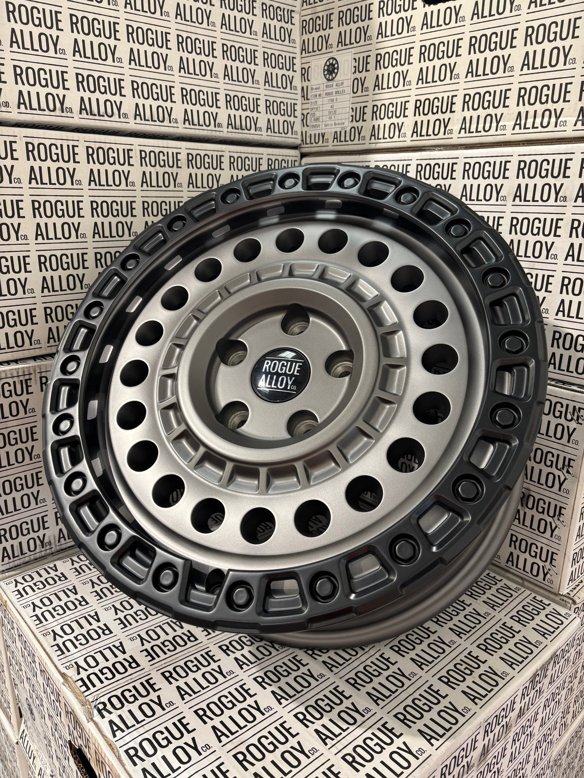 Rogue Alloy Rocky in Grey