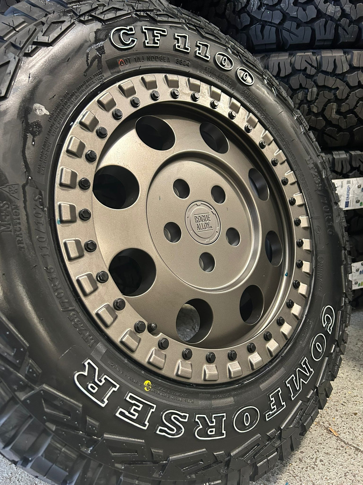 Rogue Alloy Raptor in Satin Grey