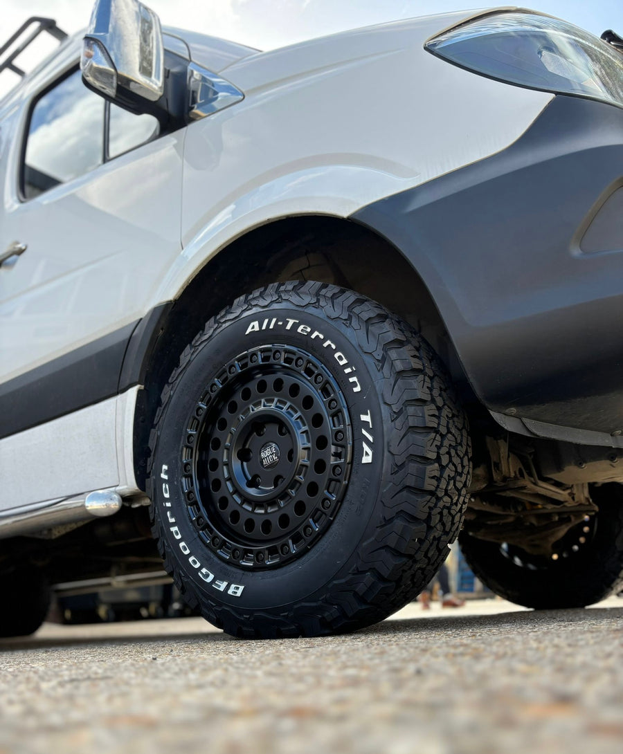 Rogue Alloy Rocky in Black